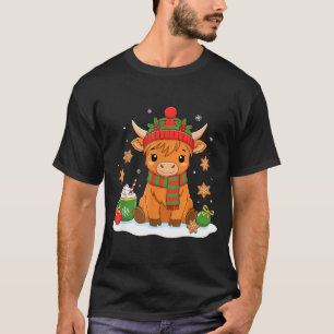 Cute Christmas Highland Cow Lover Xmas Women Farm  T-Shirt