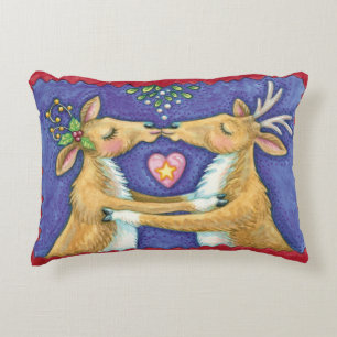 Cute Christmas Reindeer, Romantic Kiss w Mistletoe Decorative Cushion