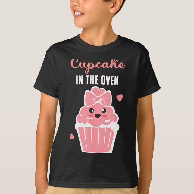 Cute Cupcake In The Oven Gender Reveal Baby Girl  T-Shirt (Front)