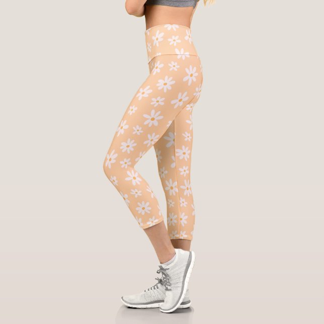 Cute Daisy Flower Pattern Capri Leggings (Left)