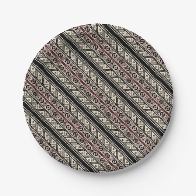 Cute decorative ukrainian patterns design paper plate (Front)