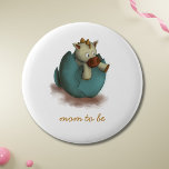 Cute Dinosaur Hatching Mum to Be 6 Cm Round Badge<br><div class="desc">Cute mum to be dinosaur button for your baby shower party favours. Change the text to the perfect one! Illustrated and designed by Patricia Alvarez.</div>