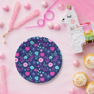 Cute floral pattern background paper plate