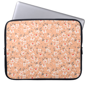 Cute floral pattern in the small flower. Ditsy pri Laptop Sleeve