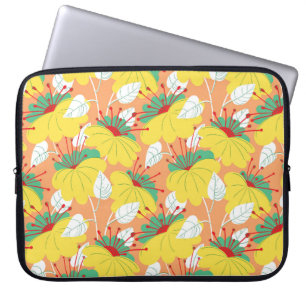 Cute floral seamless pattern. Background with hand Laptop Sleeve