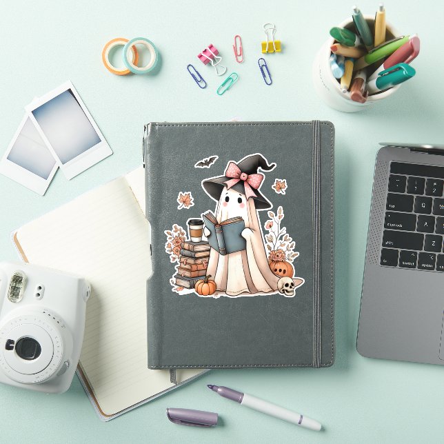 Cute Ghost Reading Book Lovers Halloween Ghost  (iPad Cover)
