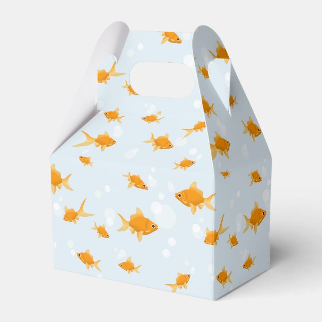 Cute Goldfish Swimming in Water Favour Box (Front Side)