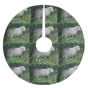 Cute Greedy Sheep Eating Tree Skirt