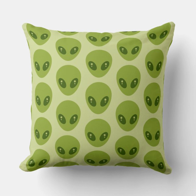 Cute Green Alien Heads Pattern Cushion (Front)