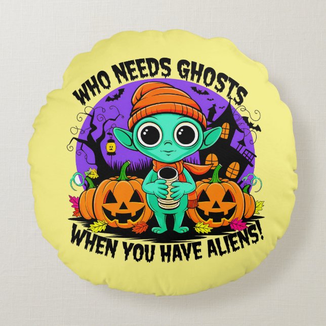 Cute Halloween Alien Design for Spooky Fun! Round Cushion (Front)