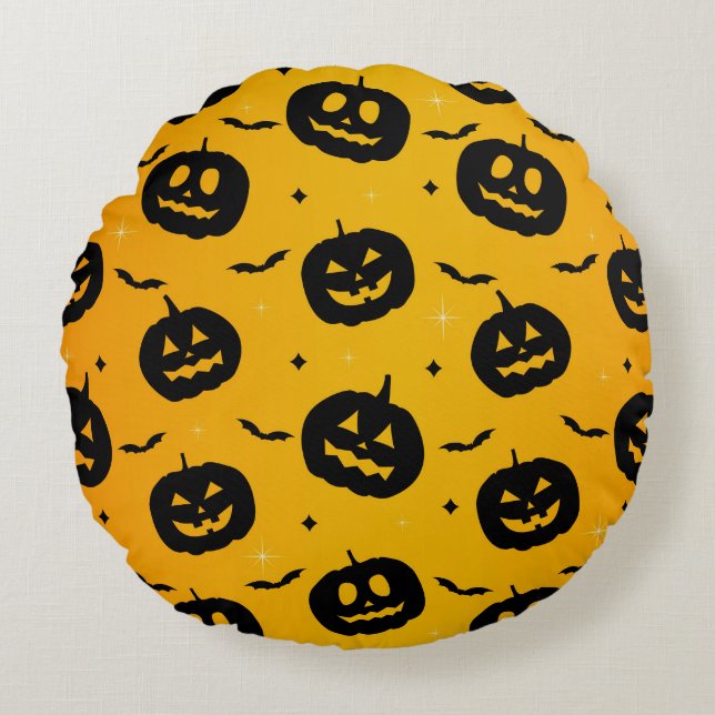 Cute Halloween Black Pumpkins & Bats Pattern Round Cushion (Front)