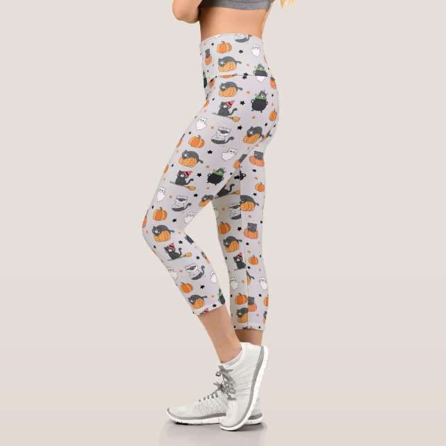 Cute Halloween Cats and Ghosts Pattern Capri Leggings (Left)