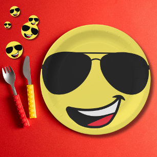 Cute Happy Face & Aviator Glasses,Fun Paper Plate