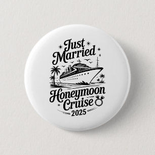 Cute Just Married Honeymoon Cruise 2025 Newlyweds 6 Cm Round Badge