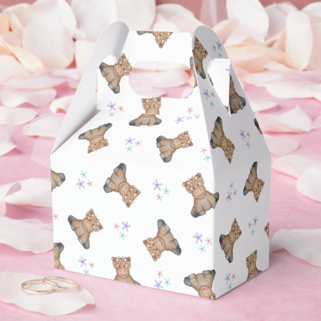 Cute Kids Highland Cow Barnyard Birthday Favour Box (Wedding)