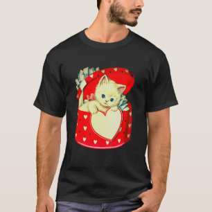 Cute Kitten Heart Vintage Cat Retro Kitty T-Shirt