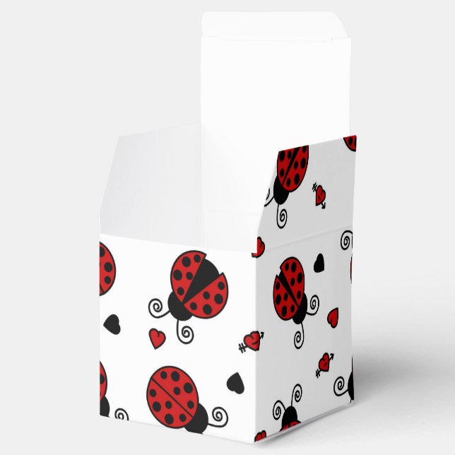 Cute Ladybug and Hearts Pattern Favour Box (Opened)