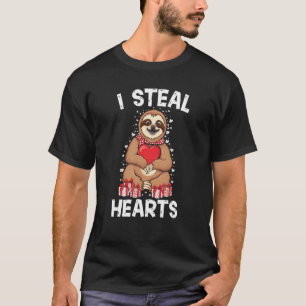 Cute lazy sloth holding heart love sloth valentine T-Shirt