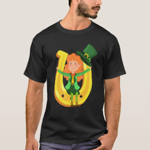 Cute Leprechaun Girl Horseshoe St Patricks Day T-Shirt