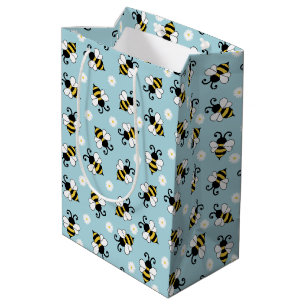 Cute little bees and daisy flowers pattern medium gift bag