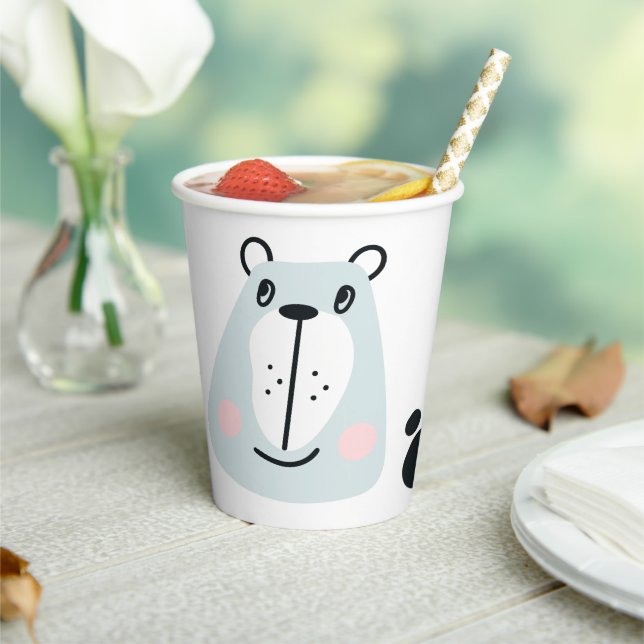 Cute little funny bear paper cups (Insitu)