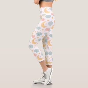 Cute Looking in the Sky Pattern Capri Leggings