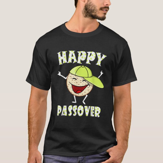 Cute Matzah Smurah saying Happy Passover Jewish Pe T-Shirt (Front)