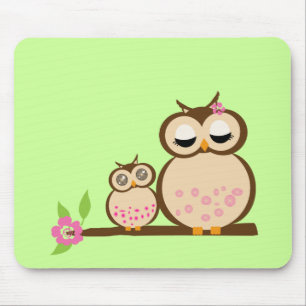 Cute mum and baby owl mouse pad