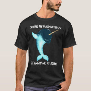 Cute Narwhal Design For Women Mum Whale Arctic Oce T-Shirt