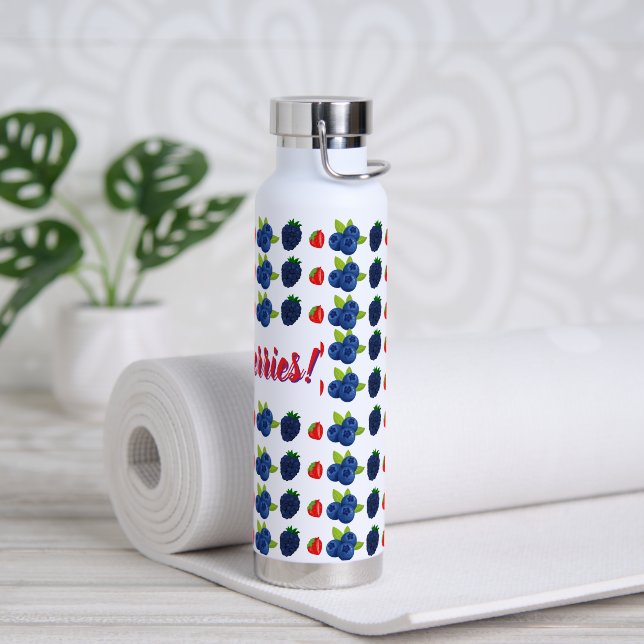 Cute Only berries waterbottle Water Bottle (Yoga)