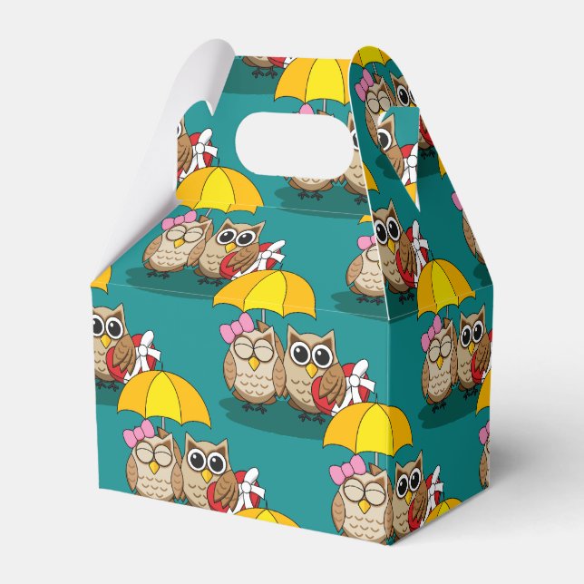 Cute Owl Lovers w/ Umbrella & Red Chocolate Box (Front Side)