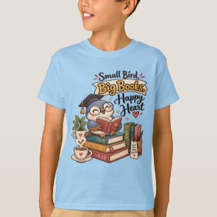 Cute Owl Reading Books Illustration T-Shirt