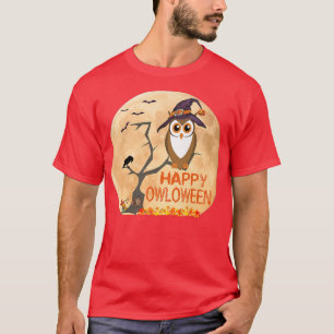 Cute Owl Wishing You a Happy Halloween Happy Owlow T-Shirt