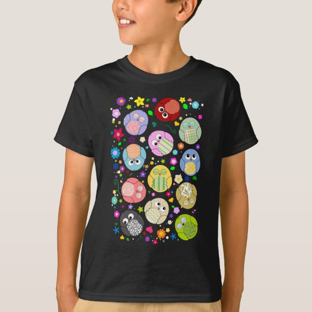 Cute Owls and Flowers pattern T-Shirt (Front)