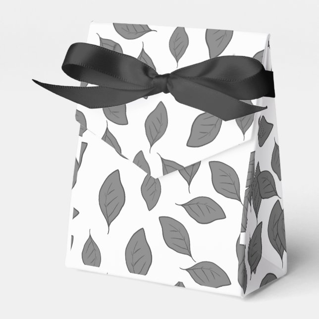 Cute pattern leaves  favour box (Front Side)