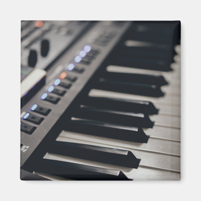 Cute Piano Design Magnet (Front)