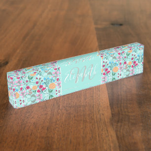 Cute Pink & Blue Small Floral Mint Design Nameplate