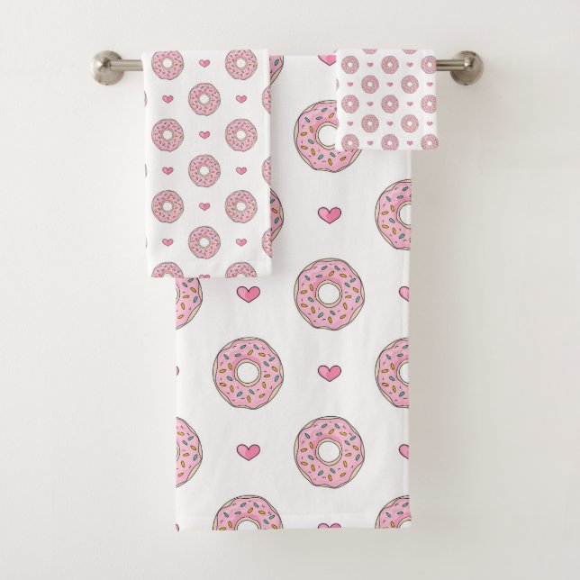 Cute Pink Doughnut and Hearts Pattern Bath Towel Set (Insitu)