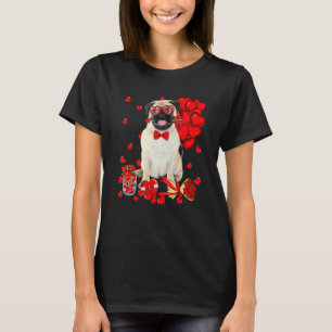 Cute Pug Dog Funny Heart Valentine's Day Dog Mum D T-Shirt