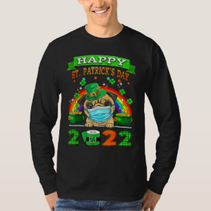 Cute Pug Mask Leprechaun Hat Shamrock St Patrick's T-Shirt