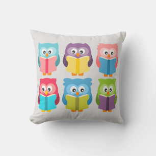 Cute reading owls cushion
