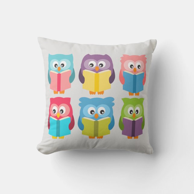 Cute reading owls cushion (Front)