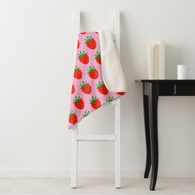 Cute red strawberry pattern sherpa blanket (In Situ)