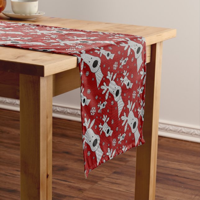 Cute Reindeer Short Table Runner (In Situ)
