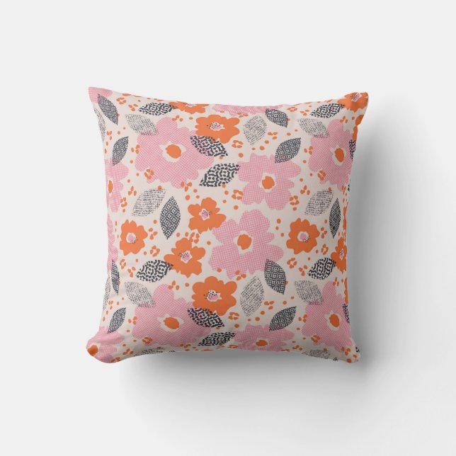 Cute Retro Floral Pattern Cushion (Front)