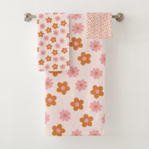 Cute Retro Mod Pop Flowers Pink and Burnt Orange Bath Towel Set