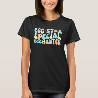 Cute Retro Wavey Egg stra Special Egghunter Easter T-Shirt