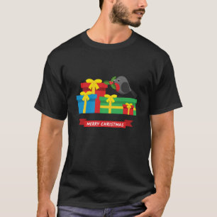 Cute Robin And The Four Colourful Gifts T-Shirt