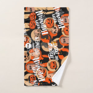 Cute & Scary Halloween Spooky vibes Hand Towel