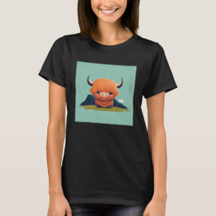 Cute Scottish Highland Cow Illustration Little Hor T-Shirt